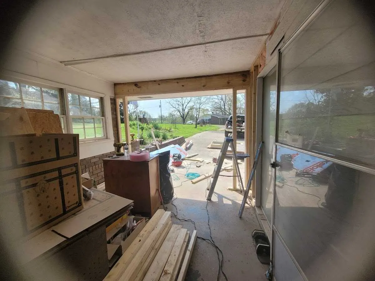 Air movers and dehumidifier for Water Mitigation Services in Centralia